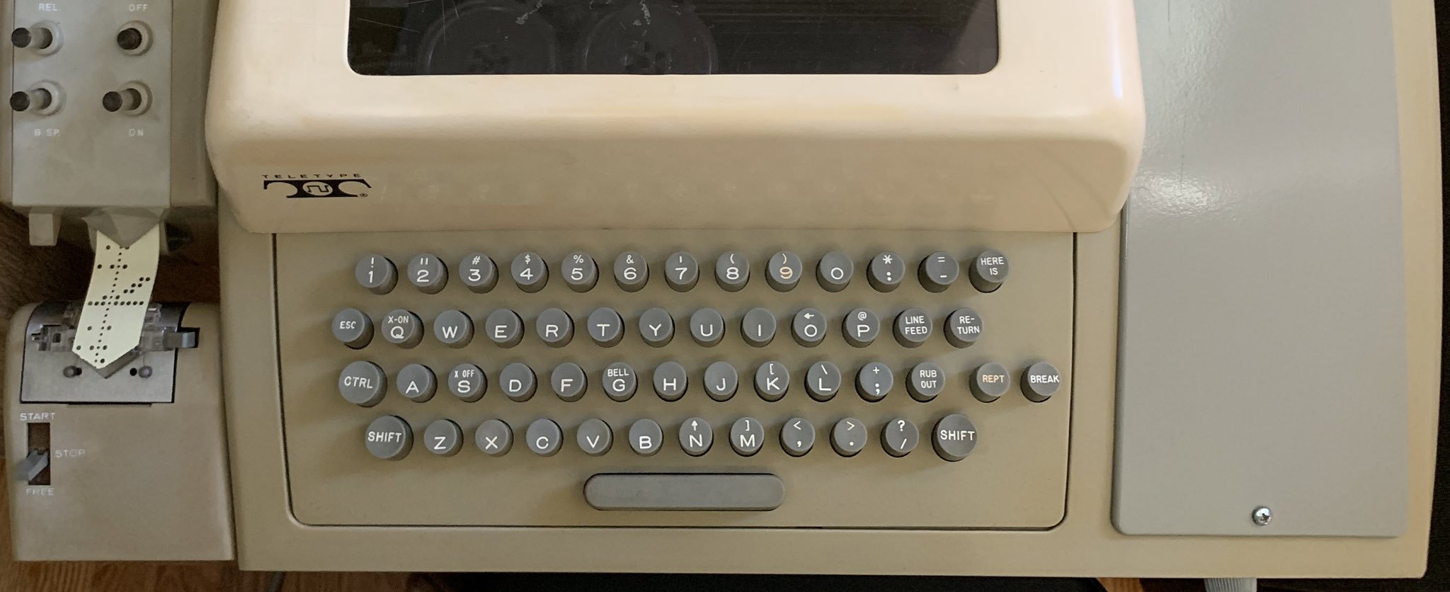 1963 Teletype Model 33 input (https://kbd.news/Teletype-Model-33-1274.html)